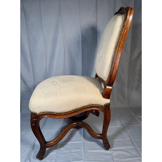 Brown Late 19th Century Louis XV Carved Walnut Side Chair, Cream Damask For Sale - Image 8 of 14