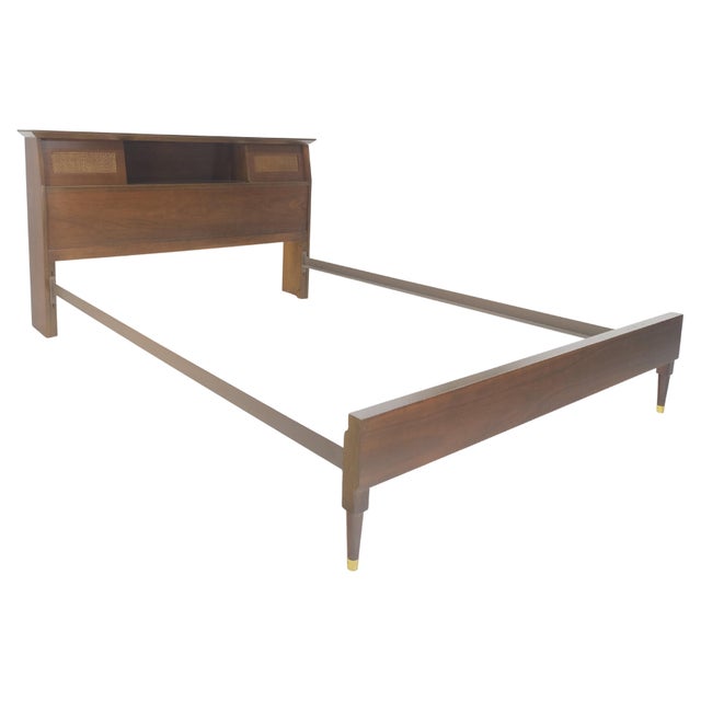 1970s Walnut Storage Compartment Wedge Shape Headboard Queen Size Bed w/ Rails For Sale - Image 5 of 12