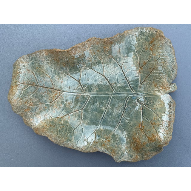 Offering for sale this magnificent handmade figural oak leaf platter with the following fine features: - Handmade by...