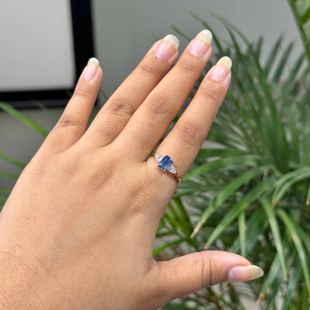 14k Gold 1.22ct Octagon Blue Sapphire & Pear Diamonds Three Stone Ring Size 4 For Sale - Image 9 of 18