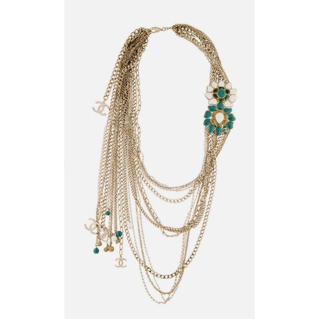 2015 Chanel Necklace Métiers d'Art Paris Dubai CC Gripoix Camellia Flower Multistrand Runway For Sale - Image 10 of 10