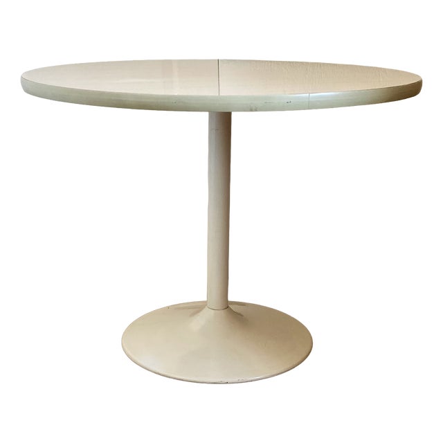 Vintage Tulip Table, 1960s For Sale