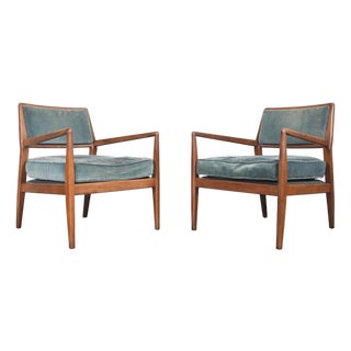 Pair of American Walnut Lounge Chairs, 1960s For Sale