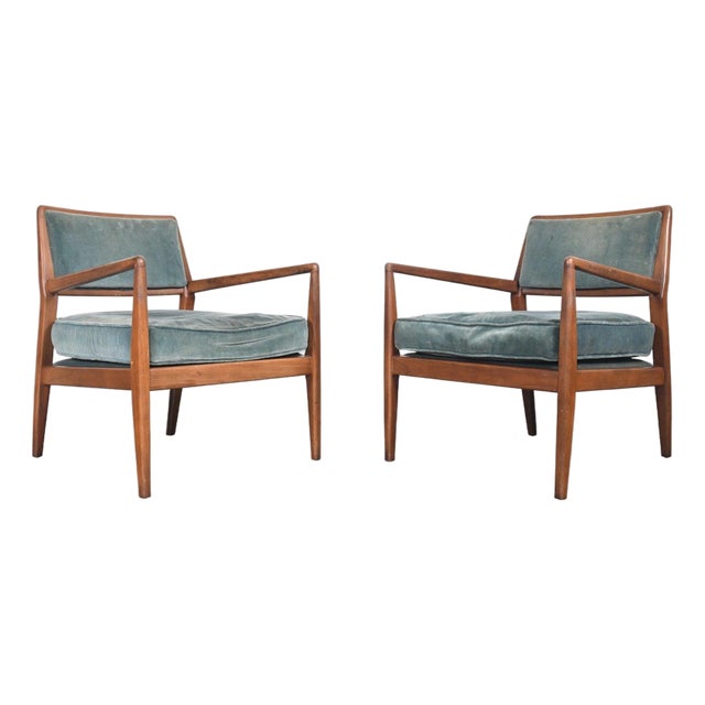 Pair of American Walnut Lounge Chairs, 1960s For Sale