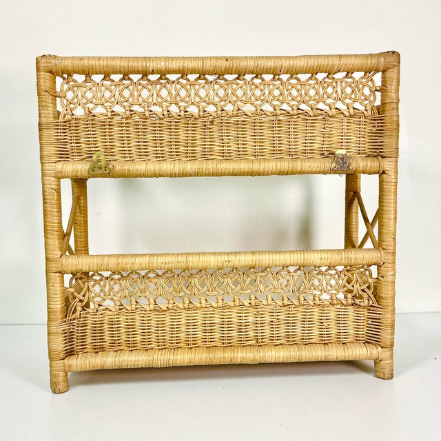 Mid-Century Boho Chic Coastal Arts & Crafts Double Knot Loop Wicker Wall Shelf For Sale - Image 4 of 16