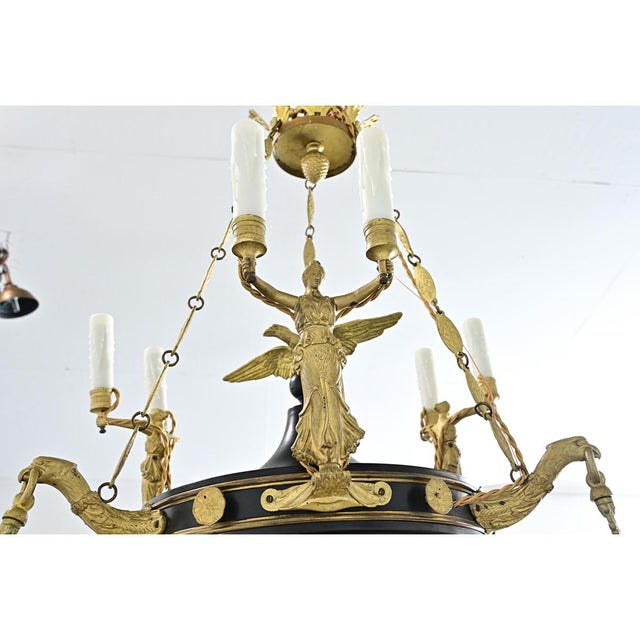 Early 19th Century French Empire Quality Brass and Tole Chandelier For Sale - Image 9 of 12