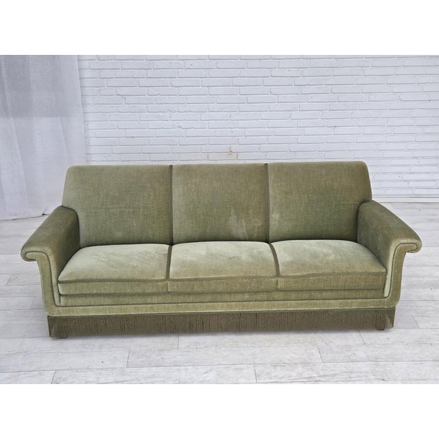 Mid-Century Modern Danish 3-Seater Sofa in Green Velour and Beech, 1970s For Sale - Image 3 of 18