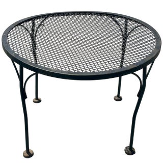 Mid 20th Century Woodard Wrought Iron Small Round Occasional Side Garden Patio Table Mesh Top For Sale
