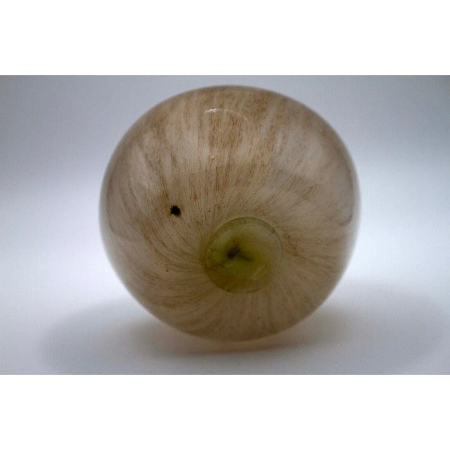 Late 20th Century Willem Heesen Contemporary Earth Toned Art Glass Vessel with Swirl Line Design For Sale In Detroit - Image 6 of 7