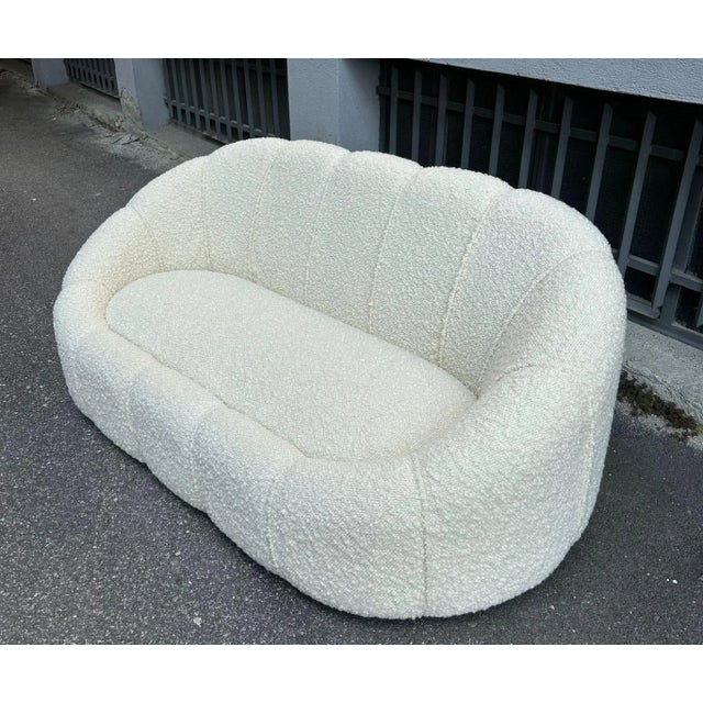 Two-Seater Sofa with Rounded Design in White Bouclé Fabric, 2000s, in Very Good conditions. Designed from 2000