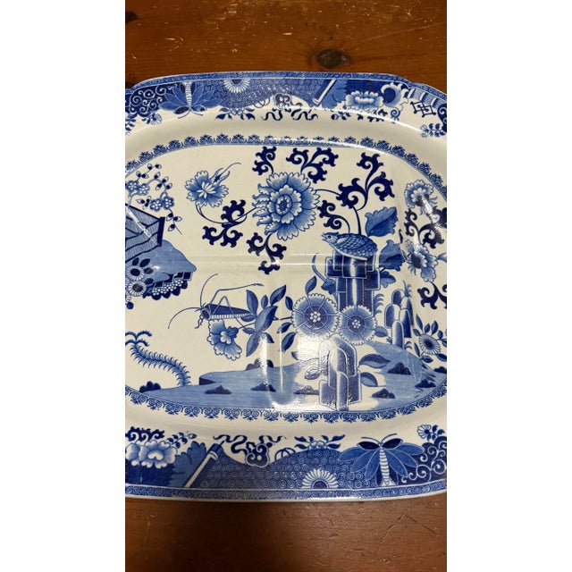 Farmhouse Antique Spode Pearlware Blue Transfer "Bird & Grasshopper" Chinoiserie Tree in the Well Meat Platter, Circa 1820 For Sale - Image 3 of 12