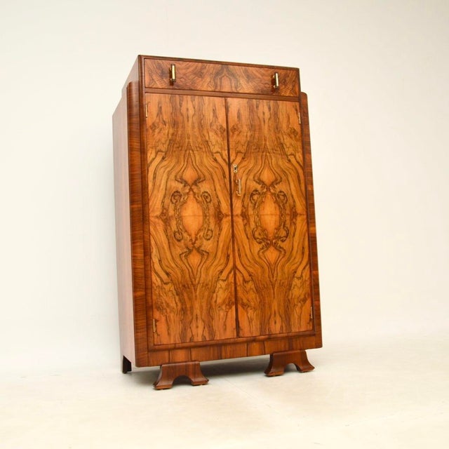 Art Deco Figured Walnut Compact Wardrobe, 1930s For Sale - Image 11 of 11