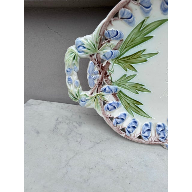 Villeroy & Boch 1900s Villeroy & Boch Large Majolica Oval Handled Purple Flowers Platter For Sale - Image 4 of 6