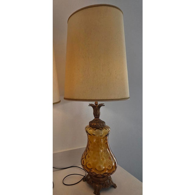Tall Vintage Mid-Century Modern (Mcm) Hollywood Regency Style Amber Glass Table Lamp With Nightlight Feature For Sale - Image 12 of 12