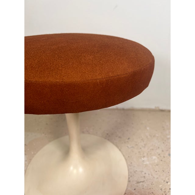 Knoll Mid 20th Century Knoll Saarinen Stool For Sale - Image 4 of 7