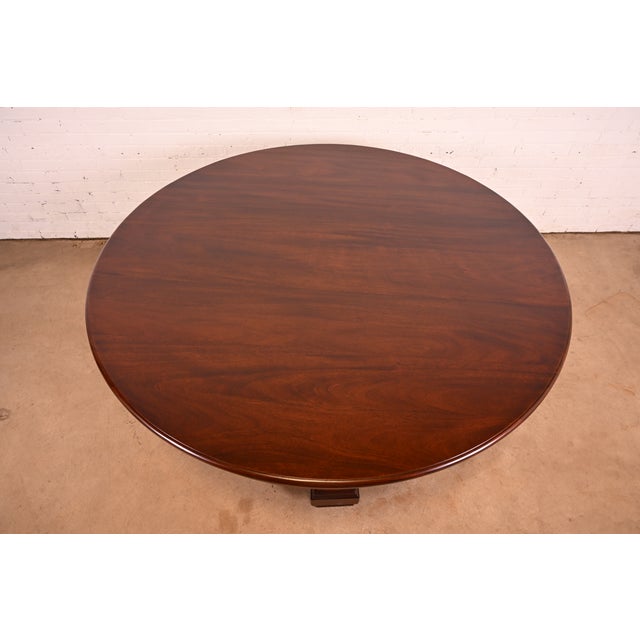 Late 19th Century R. J. Horner Style Antique Victorian Carved Mahogany Pedestal Dining Table, Newly Refinished For Sale - Image 5 of 12