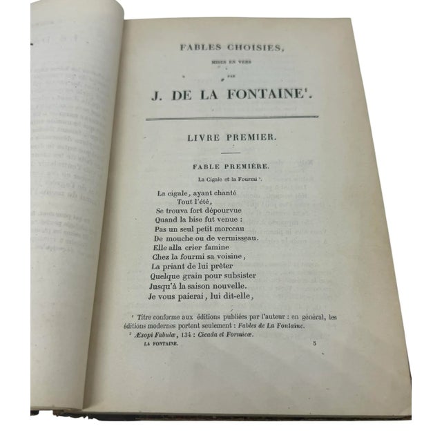 Antique "Fables De La Fontaine" Published in Paris by Librairie De Firmin Didot Frères, Fils Et Cie 1859 For Sale - Image 10 of 12