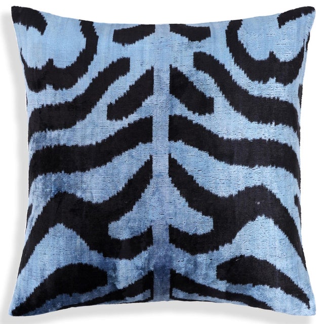 "Size: 16x16 inches (40x40 cm) Handcrafted from 100% silk velvet, vegetable-dyed with natural pigments Features a striking...