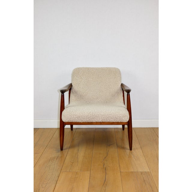 Vintage armchair GFM 300-202 designed by J.Kedziorek, Loft style from the 1970s, vintage beige boucle lamb fabric. 2...