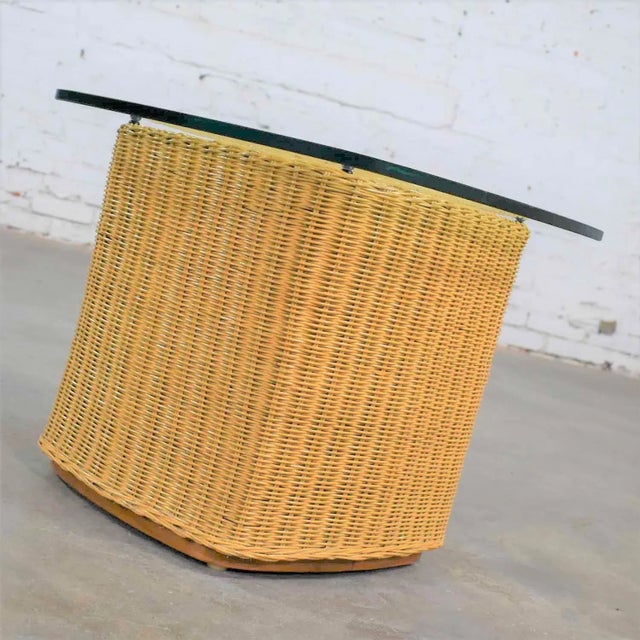 Rattan Wicker Organic Modern Side Table With Thick Glass Top For Sale - Image 4 of 13