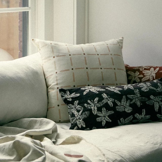 Contemporary Schumacher x Caroline Z Hurley Drifting Grid Pillow In Petal For Sale - Image 3 of 3