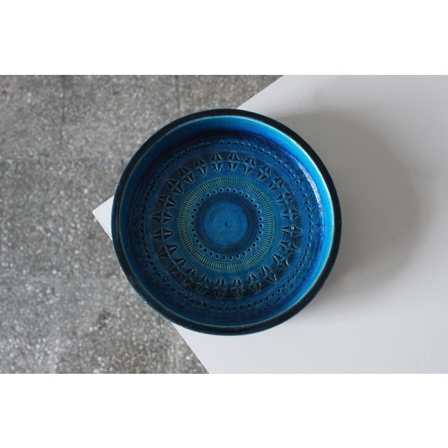 Mid-Century Modern Rimini Blue Ceramic Bowl by Aldo Londi for Bitossi For Sale - Image 6 of 7