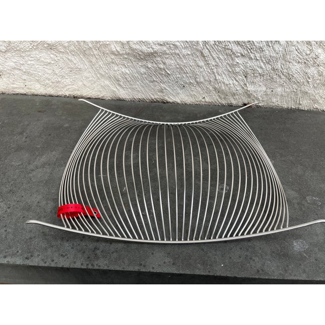2000 - 2009 Auerhahn Platt & Young Wave Fruit Bowl Wire Basket For Sale - Image 5 of 6