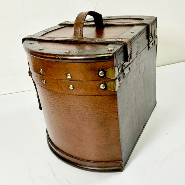 1980s Vintage Americana Boho Chic Wood and Faux Leather Strap Storage Box, After Ralph Lauren For Sale - Image 9 of 14
