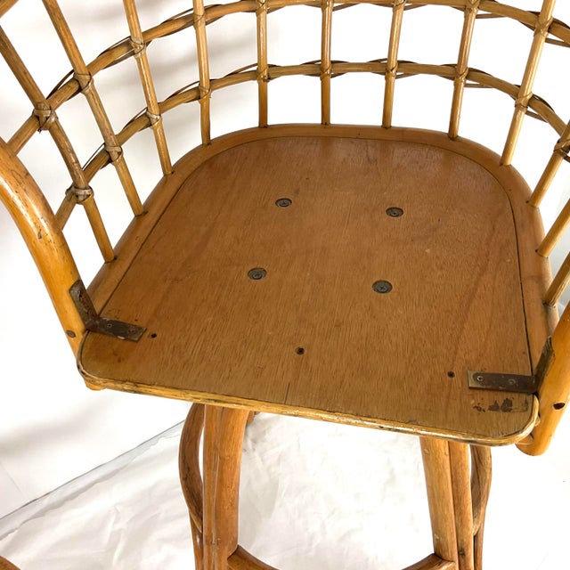 Mid-Century Modern Vintage Rattan Swivel Bar Stools Set of 2 For Sale - Image 3 of 7