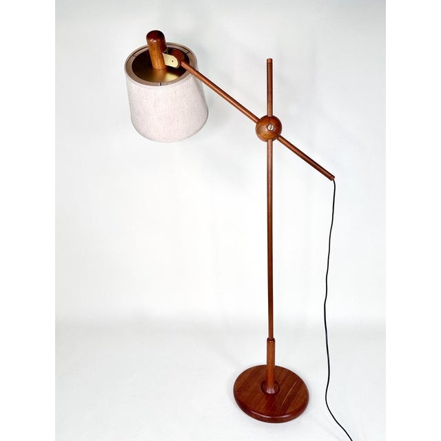 This high-quality floor lamp was manufactured by temde leuchten who had production sites in germany and switzerland during...