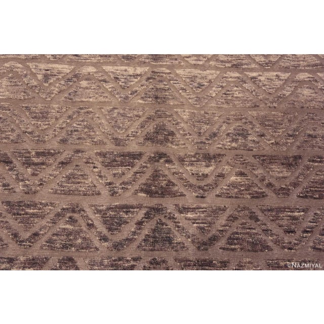 Neutral Grey Color Tribal Geometric Triangle Chevron Pattern Modern Rug For Sale - Image 4 of 5
