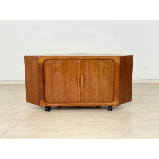 Vintage Teak Chest of Drawers from Dyrlund, 1960s For Sale - Image 11 of 11