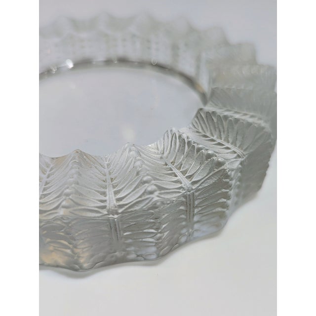 Art Deco Lalique France Gui Mistletoe Frosted Crystal Ashtray Dish For Sale - Image 3 of 4