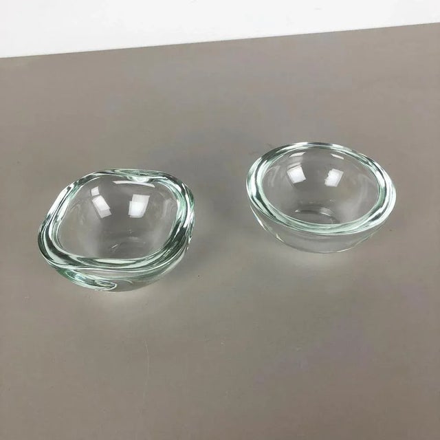 Article: Murano glass shell element set of 2 Design: Gino Cenedese Producer: Cenedese Vetri (marked underneath the bowl)...