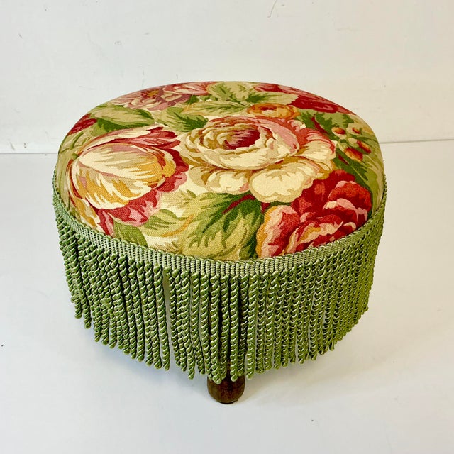 1960s Vintage English Garden Roses Linen & Sage Fringe 3-Legged Footstool, Newly Re-Upholstered For Sale - Image 11 of 13