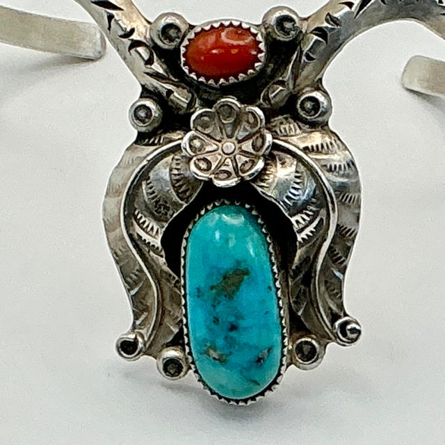 1950s Vintage Southwestern Navajo Turquoise, Coral & Sterling Cuff Bracelet For Sale - Image 11 of 11