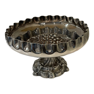 Antique Walker & Hall Sheffield Silverplate Fruit Compote on a Pedestal