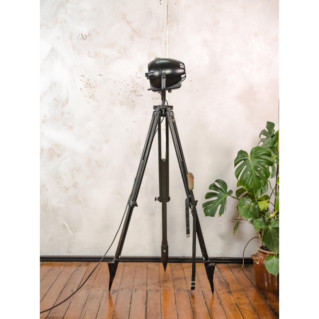 Satin Black Rank Strand Patt 123 Theater Spotlight Floor Lamp with Black Wooden Tripod, 1960s For Sale - Image 16 of 18
