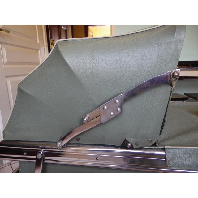 Flandria Pram in Chromed Metal and Almond Green Imitation Leather, Belgium, 1960s For Sale - Image 14 of 18