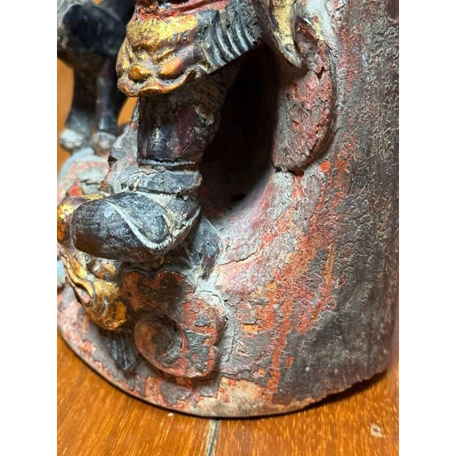 17th Century Chinese Polychrome Wooden Wooden Sculpture of the Qing Dynasty, 18th Century. For Sale - Image 5 of 17