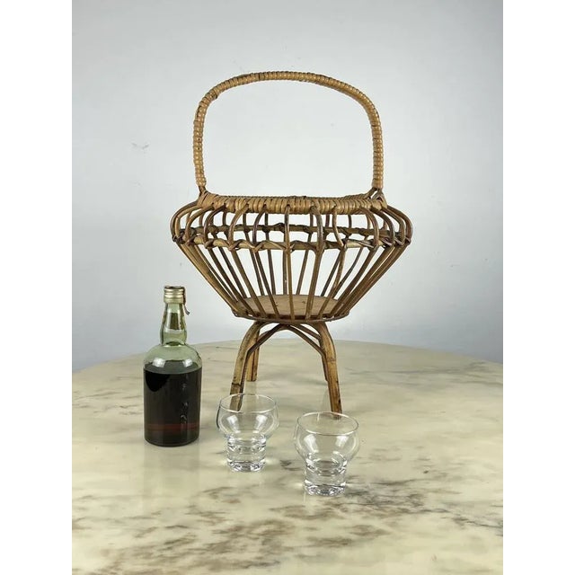 Bamboo basket, Italy, 60s. Family object, small signs of the time. Good conditions.