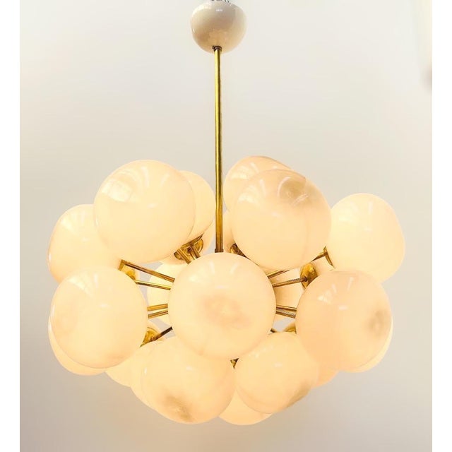 Italian 21st Century Ovale Pebble Murano Sputnik Chandelier by Fabio LTD For Sale - Image 3 of 7