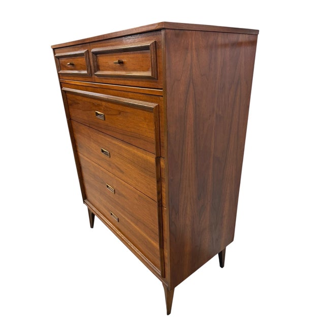 Mid-Century Modern Mid-Century Modern 3-Piece Walnut Bedroom Set For Sale - Image 3 of 14