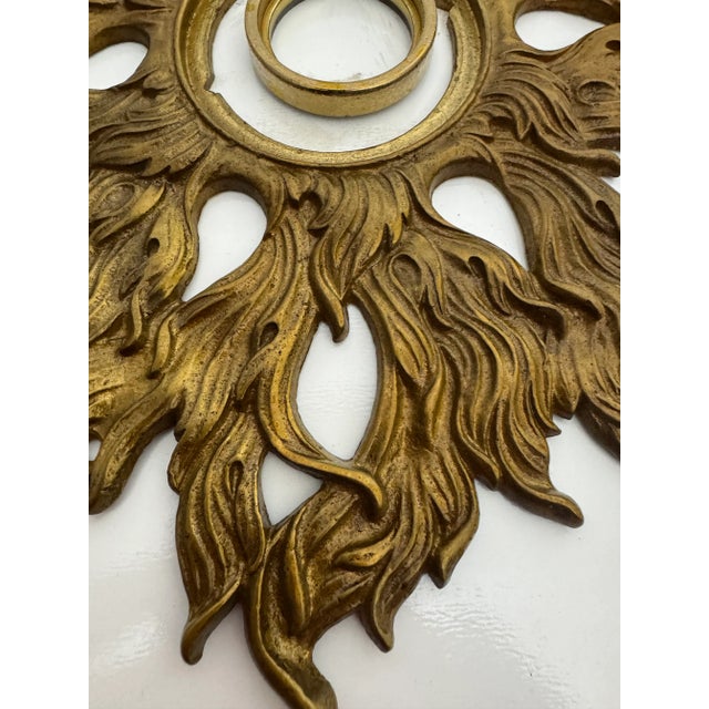Make a statement with this doorknob jewelry at your entrance. A European flare Doorknob is believed to be bronze (not...