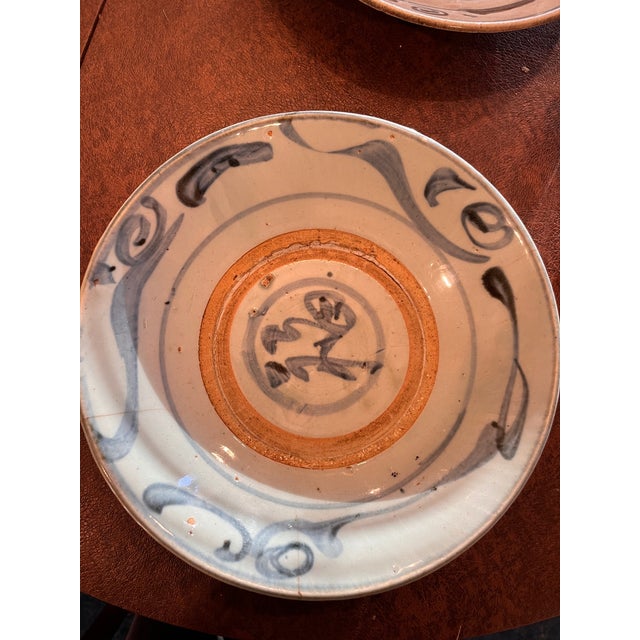 Vintage Chinese Ming / Qing Blue White Swatow Zhangzhou Bowls - Set of 3 For Sale - Image 10 of 10