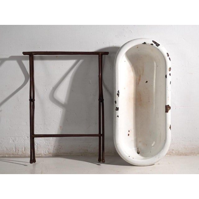 Bathtub in Enamelled Iron, Central Europe, 1950 For Sale - Image 10 of 12