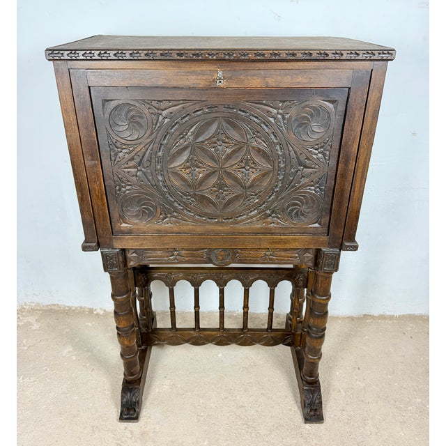 1940s Spanish Highly Carved Wood Cabinet or Bargueño, 20th Century For Sale - Image 5 of 18
