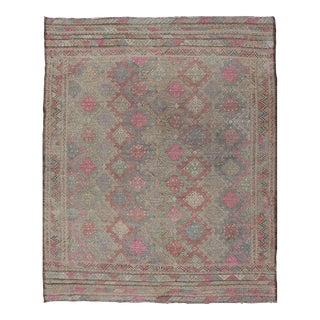 Turkish Vintage Kilim Rug With Colors of Tan and Pinks For Sale