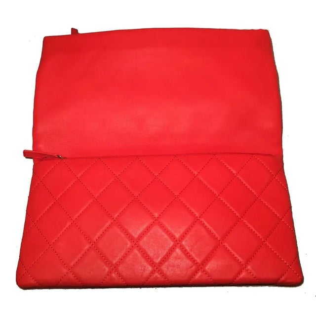 Chanel Chanel Red Quilted Leather CC Fold Over Clutch For Sale - Image 4 of 12