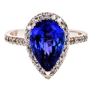 4.36 Carat Tanzanite Diamond 18 Karat White Gold Cocktail Ring, Size 7 For Sale